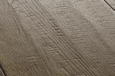 Behandeling LPU 1660 IMU 1858 IMU 1850 Geborsteld Een effect dat je vloer het uitzicht geeft van geborsteld hout.