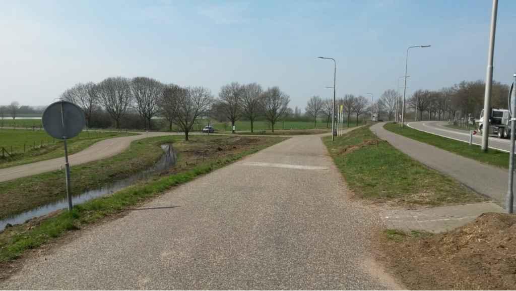 Breinderveldweg 15 +31 (0)