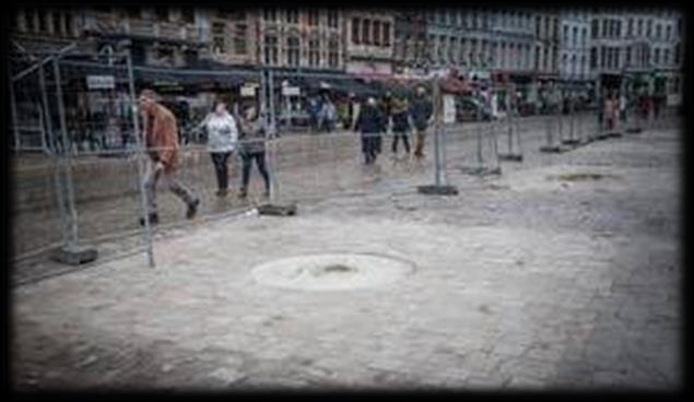 Guido Meersschaut was dan ook erg verbaasd toen bleek dat ze na het planten van de bomen niet werden hergebruikt, maar dat integendeel hele kratten gloednieuwe stenen aangesleept werden om het plein