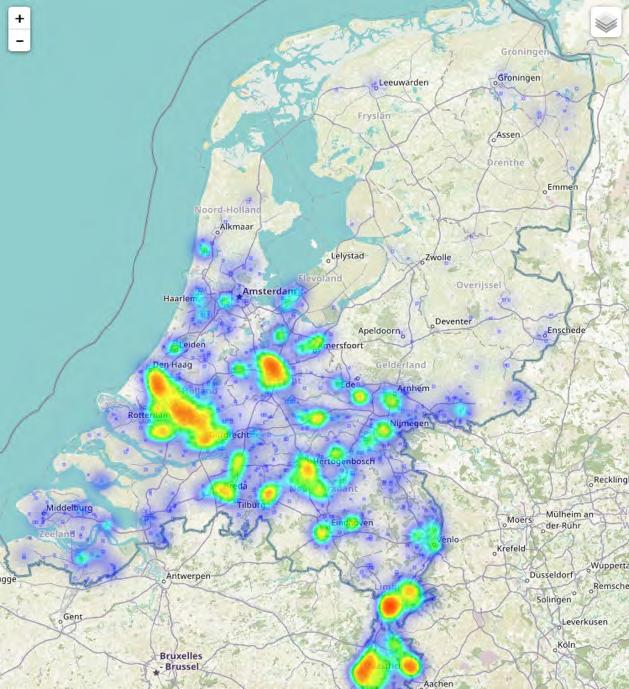 Figuur 1.2 Verspreiding van de buxusmot in 2017 (links) en in 2018 (tot en met 6 juni). Bron: Waarneming.nl 1.