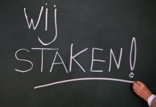 Staking in de regi Zuid ; k t Wikveld sluit haar deuren! De Estafette staking in het basisnderwijs, heeft na stakingsdagen in Nrd- en Midden- Nederland, nu k de Zuidelijke prvincies bereikt.