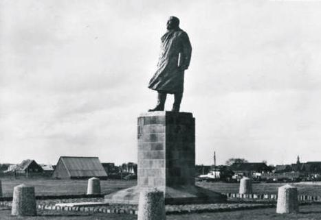 hoofdstuk 3 Ruimtelijke analyse van de Afsluitdijk 3.1 De Afsluitdijk als waterbouwkundig icoon 3.1.1 Culturele betekenis De aanleg van afsluitdammen past in de Hollandse waterbouw-traditie van verdediging tegen zee.