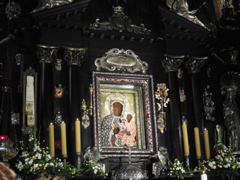 Ook hebben we paardgereden en in een koets gezeten, een heuvel op gelopen voor een uitzicht over de hele stad, en gezamenlijk gegeten. S Avonds hadden we een viering in de kerk.