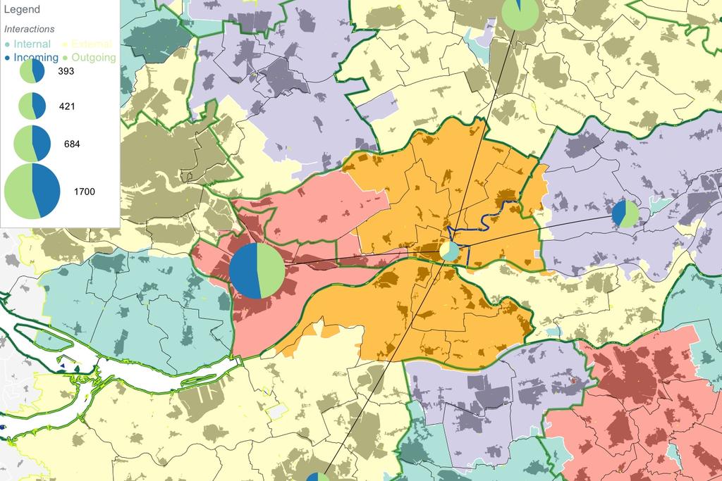 Blauwe lijnen (oververtegenwoordiging van relaties) concentreren zich in lokale en regionale clusters die in de meeste gevallen samenhangen met een gespecialiseerde signatuur van bedrijvigheid en