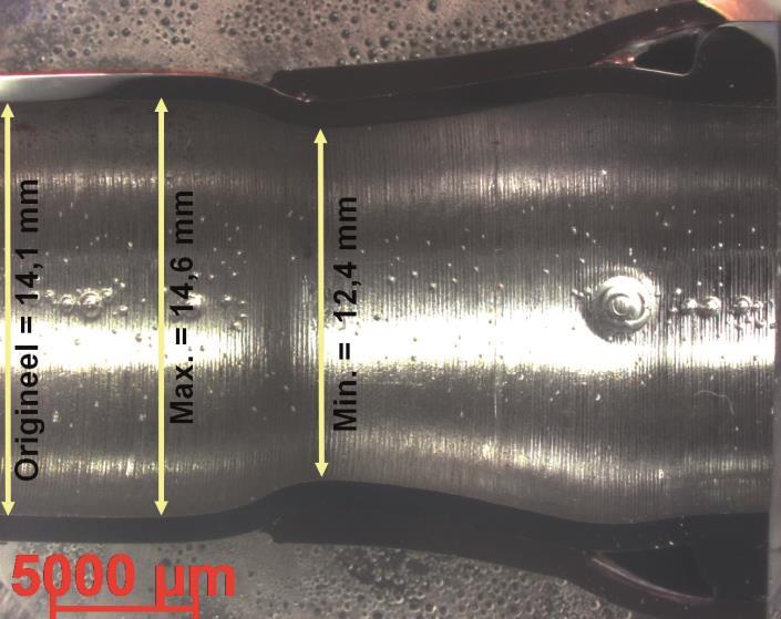 Figuur 16: Verandering van de binnendiameter van de stalen inwendige buis na elektromagnetisch puls lassen Figuur 17 en Figuur 18 illustreren de reductie van de binnendiameter van de inwendige stalen