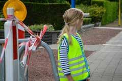 Beoordeel samen met de leerlingen wat ze gezien hebben. Trainen in het echte verkeer Kies een rustige straat of wijk in de schoolomgeving.