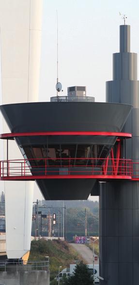 Logistiek Dankzij de ambities van het Havenbedrijf Rotterdam (aandeel van 45 procent in de modal split) en de verwachte groeiscenario s zal het aantal containers dat via de binnenvaart wordt vervoerd