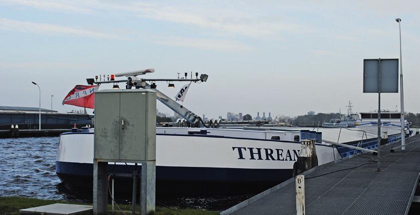 Doen is Groen! Schepen aan de stekker De uitstoot van schepen kan terug worden gebracht door het gebruik van walstroom als schepen aan de wal liggen.