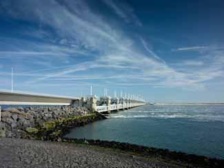 Deltawerken Beeld 50 van 60: Oosterscheldedam E 3 41 00 N 51