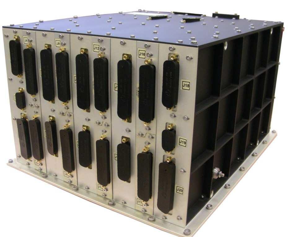 Het Globalstar-programma Tegelijk ging Thales Alenia Space ETCA ook door met het werk aan het ontwerpen en produceren van 48 Power Conditioning & Distribution Units (PCDU s) voor de