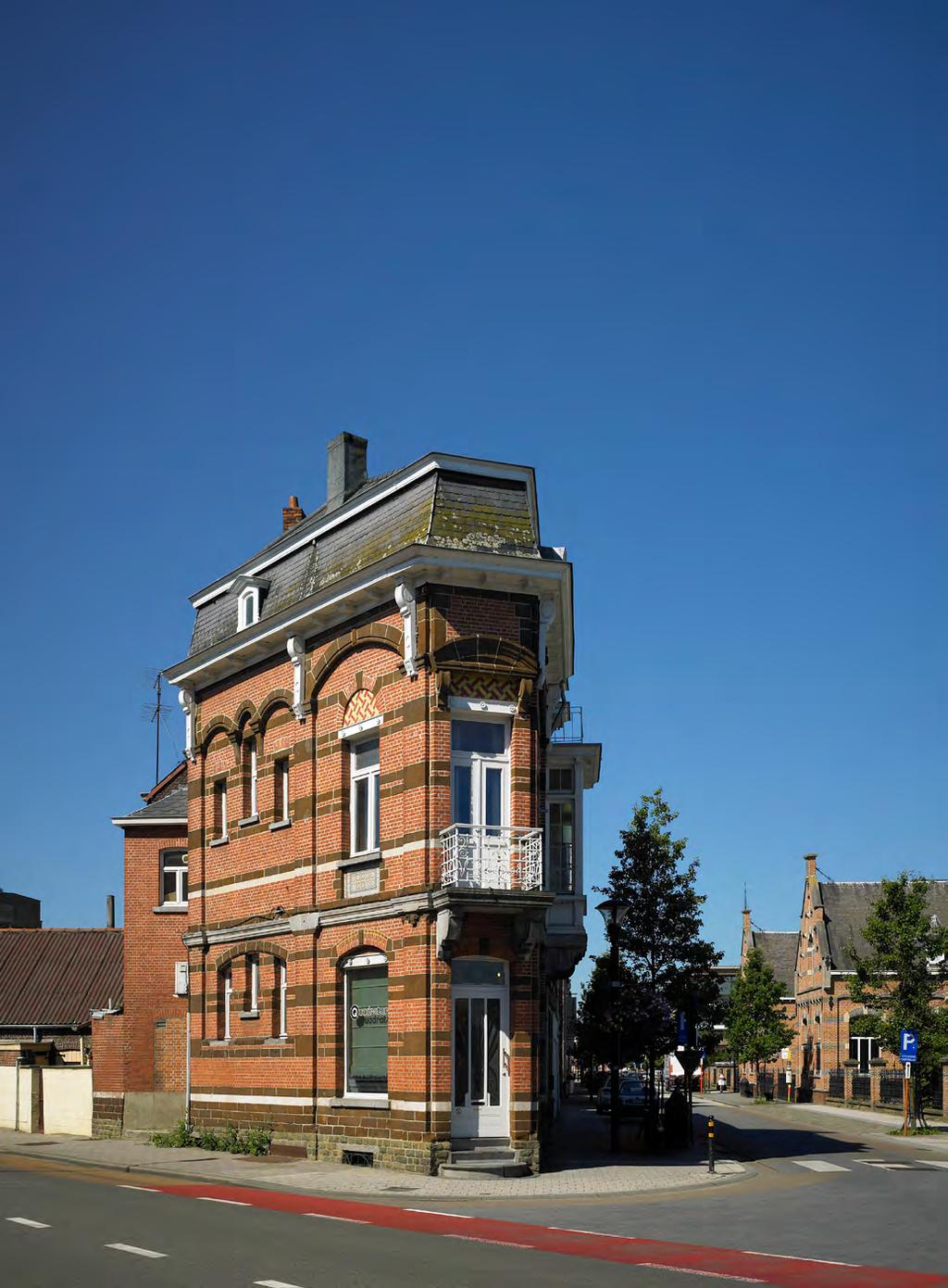 Wonen, werken of leven in onroerend erfgoed is uniek, boeiend en uitdagend. Tegelijkertijd brengt dat verantwoordelijkheden met zich mee voor jou als eigenaar of gebruiker.