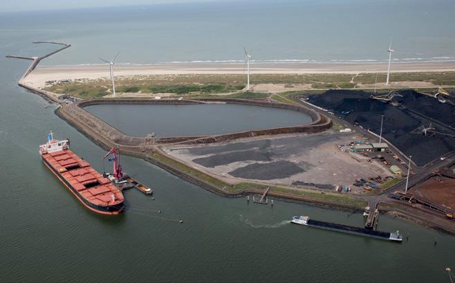 4.7 ONTWIKKELING AVERIJHAVEN Dit Meerjarenprogramma Infrastructuur en Ruimte (MIRT) project is enerzijds gebaseerd op een onderzoek naar de nautische veiligheid van de huidige lichterlocatie.