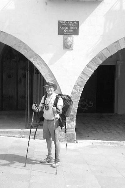 De Grote Trek: Een Mankefieler te voet naar Compostella Op 25 juni ben ik met de TGV via Parijs en Bayonne naar Saint Jean Pied de Port gereisd om de volgende ochtend de tocht naar Santiago de