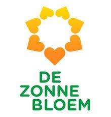 ZONNEBLOEM VEENLANDEXPRESS Op zaterdag 23 juni vertrok de Zonnebloem afdeling Nieuw-Weerdinge samen met de afdeling Emmercompascuum naar Zwartemeer.