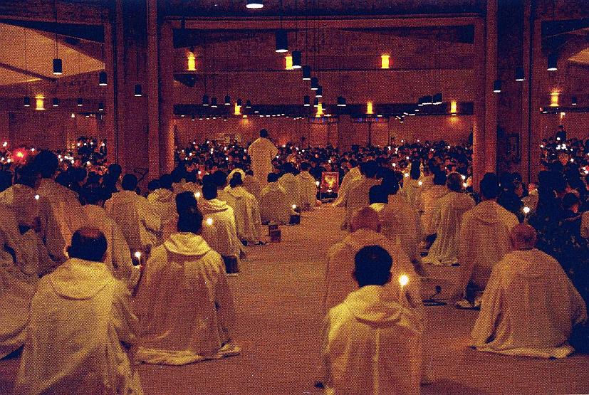 Taizé 2014 komend jaar een kroonjaar De oecumenische communiteit van Taizé gaat volgend jaar een kroon-, jubileumjaar vieren. 100 Jaar geleden, op 12 mei 1915 werd br. Roger van Taizé geboren.