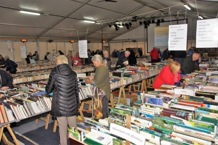 3 hoogte gebracht van de werkwijze van de winkel en haar vrijwilligers. Zij toonde zich daarbij zeer enthousiast.