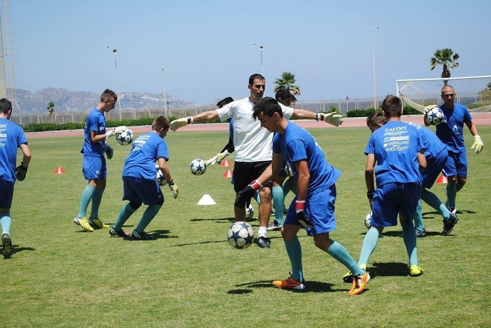 Op donderdag starten we met Gaetanp Petrelli, deze docent aan de Italiaanse trainersopleiding heeft o.a. gewerkt als keeperstrainer bij de Serie A ploegen Napoli, Hellas Verona en Bologna en in het buitenland o.