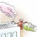 Verwarming: technische tips Fiche 2 Opgelet Een verwarmingsketel die slecht wordt onderhouden of die gedeeltelijk werd gedemonteerd kan het risico op CO-intoxicatie verhogen en permanente schade aan