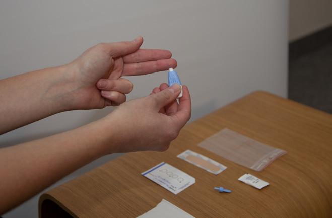 Medicatiemeting door middel van vingerprik