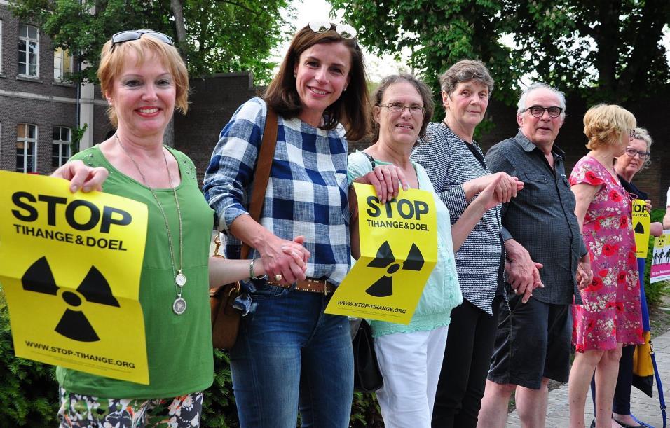 Stop Tihange Op zondag 25 juni is er een internationale actie om druk uit te oefenen op de politiek verantwoordelijken in België om de kerncentrales van Tihange en Doel te sluiten.