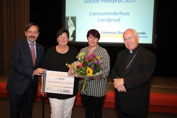 Geen dr. Poelsprijs voor diaconie maar toch... Op 1 juni was in Rolduc de tweejaarlijkse uitreiking van de dr. Poelsprijs*, ingesteld door het Limburgs Diaconaal Fonds.