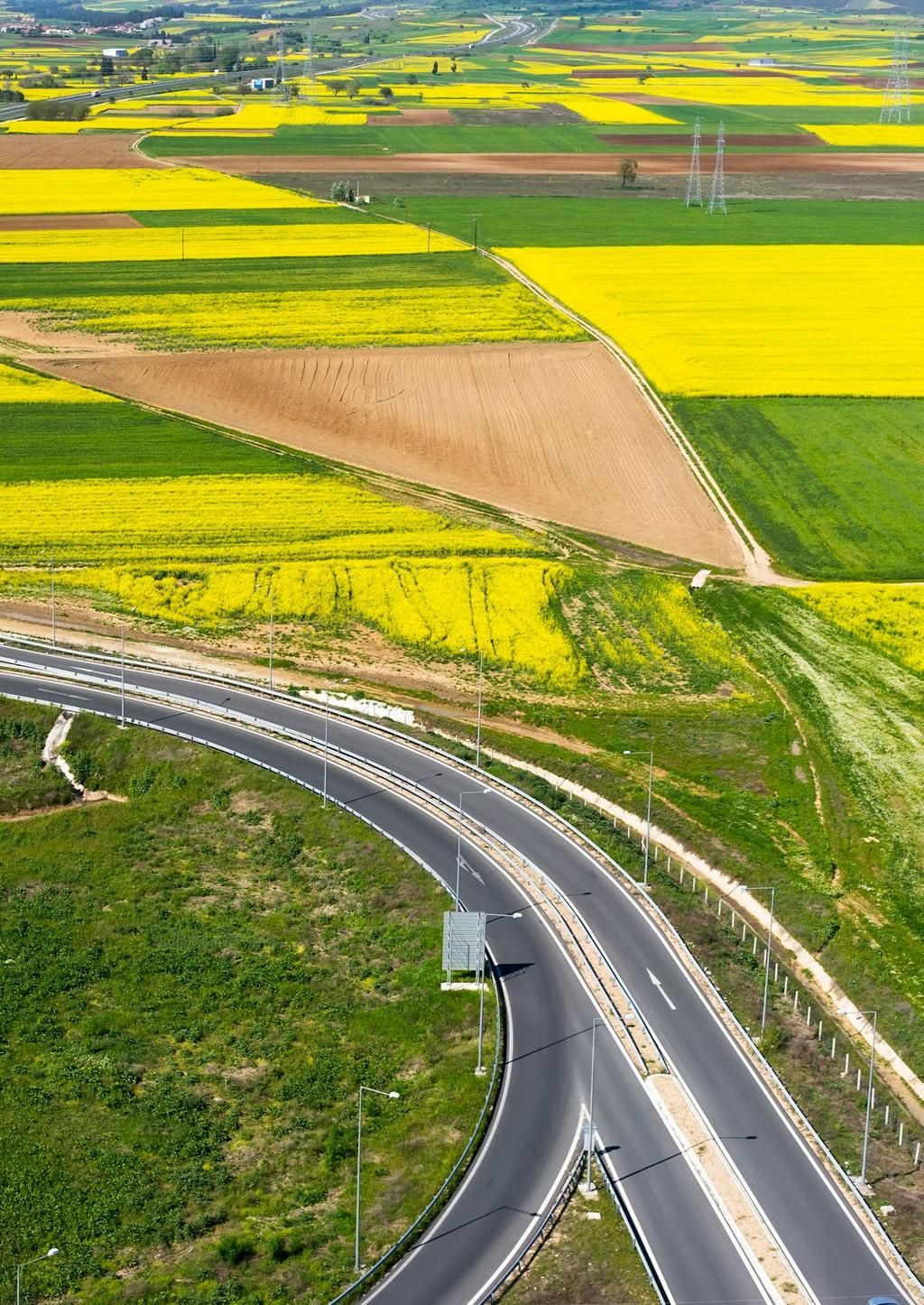 sterker van worden: het is minder nodig deze processen ver van de stad te organiseren. De aanvoer verandert: er ontstaat een combinatie van aanvoer vanuit de regionale landbouw (bijv.