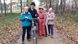 modderige)wandeli ng doorheen de Gruitroder bossen, de controle was in het ook door de kabouters gekende kimpenhof in Opglabbeek, maar vermits we verkozen de 8 km te doen, zijn we daar niet geraakt,