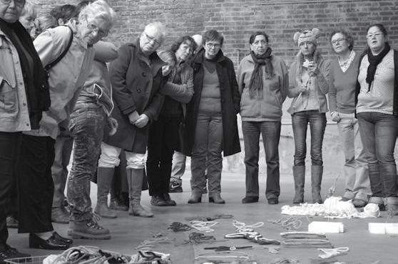 Stasegemsesteenweg, Tekenaarslaan Vennestraat, Verversstraat, Vlaanderenkaai Wikingerhof, Zandbergstraat, Ververshof De buurtkrantverdelers: Annie Deprez - Alphonse Jacques Jaak Van Runxt - Noortje