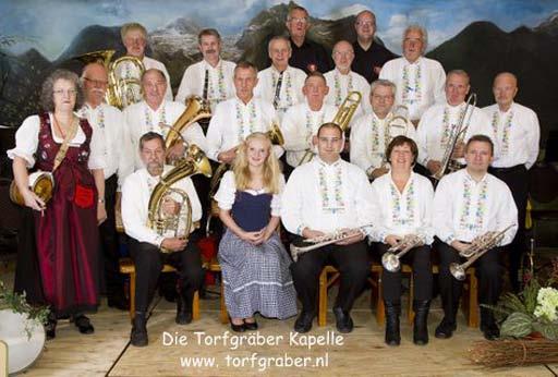 jaar Die Original Maaskapelle 3 juni Ulestraten - Watervalder Weidefeest Optreden tussen 17.00u - 21.00u 24 juni Boerenhoffeest in Holtum, 17.