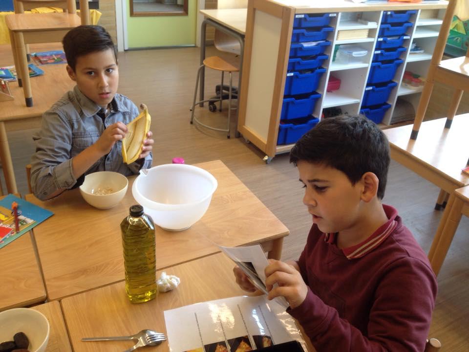 Lijster kids Museum en kerk beklimmen door Mohammed Op een dinsdag voor de herfstvakantie ging groep 6 naar een museum. Toen we klaar waren gingen we een kerk beklimmen.