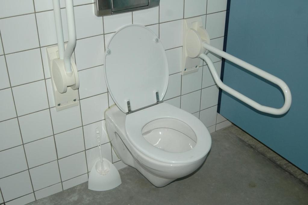 Normen aangepast karakter (2) Afwijken van ruwbouwmaten aangepast toilet?