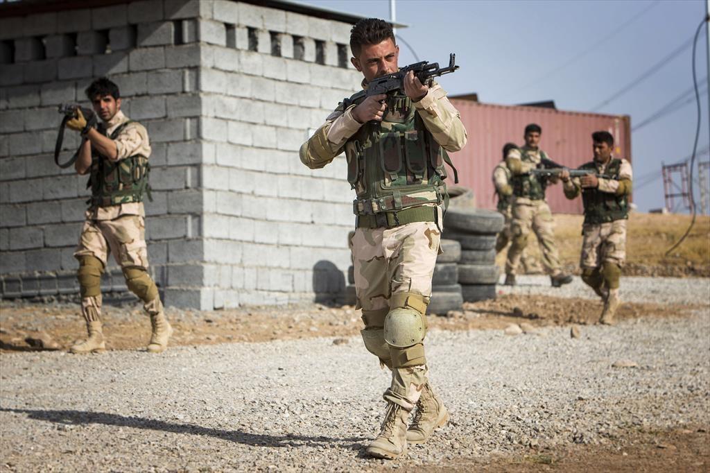 4 Samenvatting intranet Weekoverzicht Defensieoperaties 21 maart 2017 16:00 Nederland traint voor het eerst Iraakse militairen die op ISIS heroverde steden gaan beveiligen.