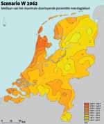 Dit ruimtelijk patroon hangt samen met huidige regionale verschillen in temperatuur en neerslag binnen Nederland; de scenario s geven nauwelijks een ruimtelijk verschil aan.