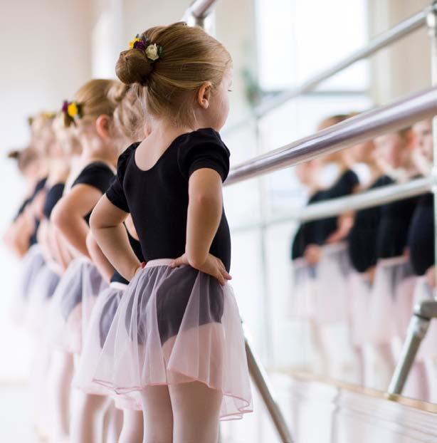 In de vervolgcursussen wordt er meer aandacht besteed aan het klassiek ballet en de techniek hiervan.