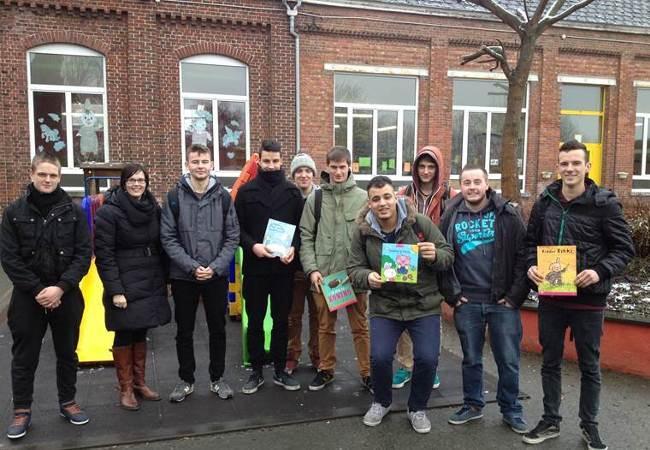 In navolging van de succesvolle voorleessessie die vorig schooljaar plaats vond, werd dit samenwerkingsproject ook dit schooljaar opnieuw op touw gezet met als doel de taalvaardigheid en sociale