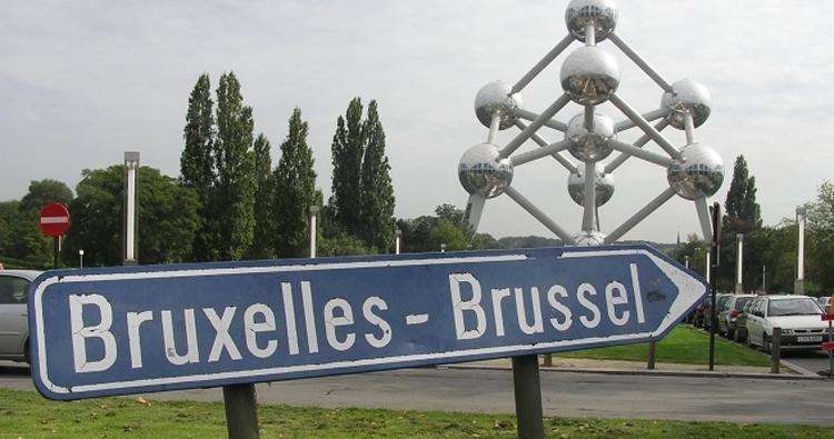 van ong. 4 km ( aan matig tempo!) vertelt de gids ons pittige details en leuke anekdotes over de vele bezienswaardigheden en beroemde Brusselaars.