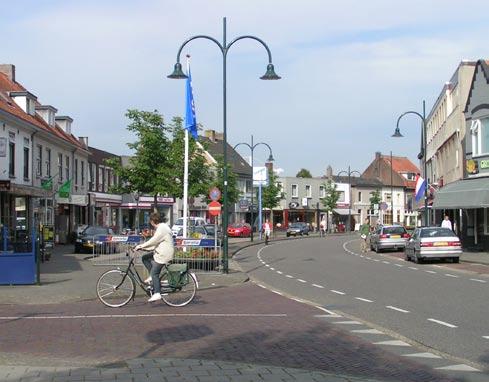 Samen het Combicentrum verbeteren Het Combicentrum is een van de beste wijkwinkelcentra in Helmond. En het is de bedoeling dat het nog beter wordt.