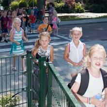 Voorwoord Beste ouders en verzorgers, Met veel plezier presenteren wij u de schoolgids van De Tweeklank voor het schooljaar 2014-2015.