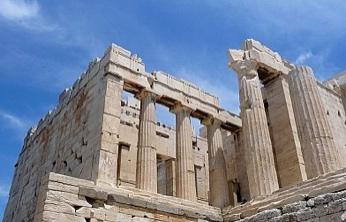Kreta Dag 1 Akropolis De Akropolis, de bovenstad, van Athene is een 156 meter hoge berg met verschillende monumenten.