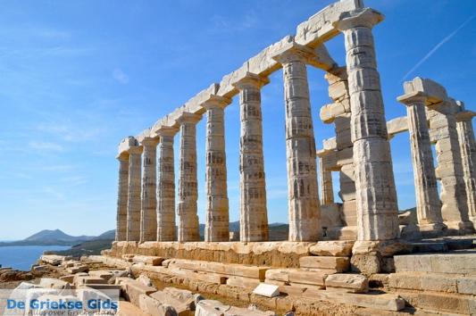 De Tempel van Poseidon is ongeveer gebouwd tussen 440 445 voor Christus. De vorm van de tempel en afmetingen zijn ongeveer hetzelfde als de tempel van Hepaistos.