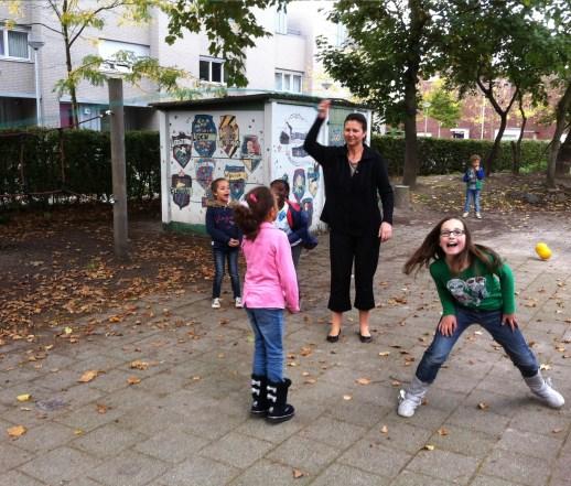 Incidentele opvang dient van tevoren persoonlijk, telefonisch of per e-mail doorgegeven te worden bij de overblijfcoördinator van uw school.