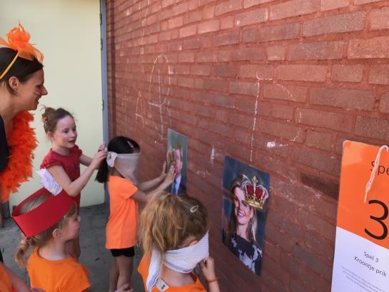 8 bezoekt Kamp Vught 30 mei: groep 6 naar IVN Koningsspelen De