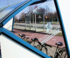 33 van abri s, dynamische reisinformatie en parkeergelegenheid voor fiets en/of auto. In 2001 hebben wij het Halteplan vastgesteld.