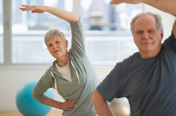 Beter Bewegen voor Ouderen P A G I N A 5 Elke maandagochtend is, zoals gebruikelijk, om 11.00 uur, Beter Bewegen voor Ouderen in de gymzaal van de Vossenberg.