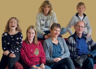 Investeerders aan het woord 2016 in cijfers Mondiale betrokkenheid creëren met microkrediet Dirk en Sandra Verbaan willen hun vier kinderen Aukje (15), Hinke (13), Wytse (12) en Mynthe (10)