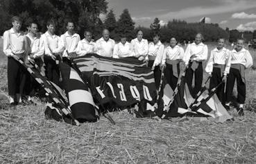 Vereniging in de kijker Flago VlagKunst vzw Sinds 2005 Sinds de oprichting van Flago hebben de leden hun VlagKunst al in binnen- en buitenland mogen demonstreren.