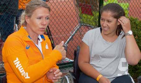 Nederlandse sportgeschiedenis. Ze zet zich in om kinderen en jongeren met een beperking enthousiast te maken voor sport. Dat doet ze met de Esther Vergeer Foundation.