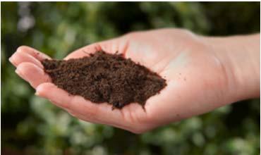 Vlaco compost Voordelen van compost: 100% ziektekiem en onkruidvrij Geen verontreinigingen (geen glas, steentjes, zware