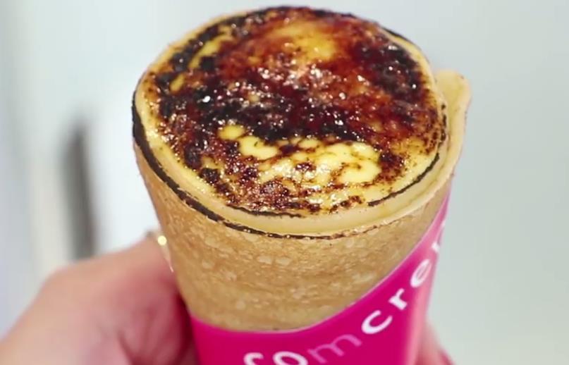Crème brûlée in een crêpe hoorntje Als dessert voor pannenkoekenrestaurants? Product Inspiratie uit Japan voor pannenkoekenrestaurants.