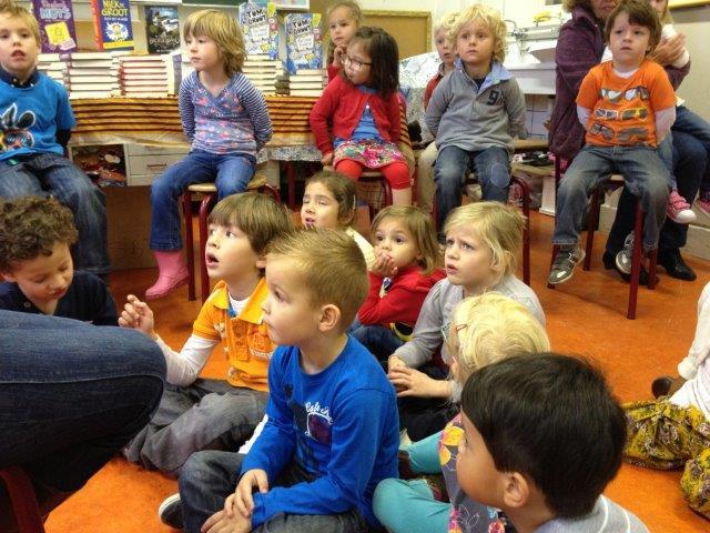 Beste ouders, In deze gids willen wij u een beeld schetsen van het onderwijs op basisschool Park16Hoven. Park16Hoven is een school in ontwikkeling.